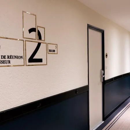 Hotel Mercure Bord De 4*